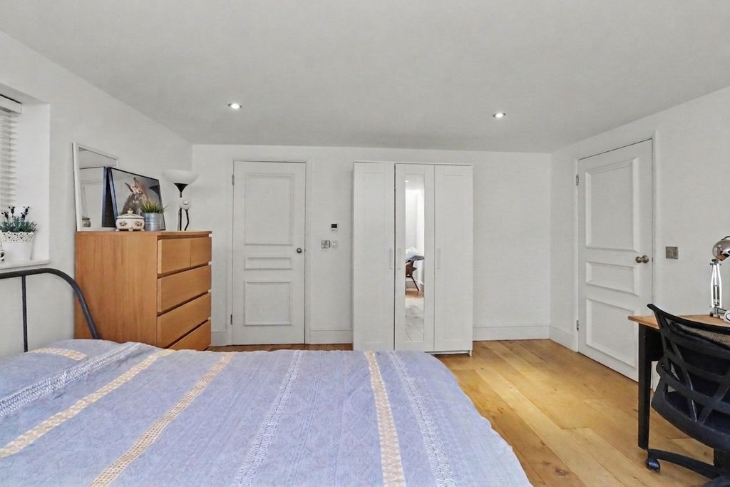 Additional image 10 of 5 bed detached house for saleVine Road, East Molesey KT8