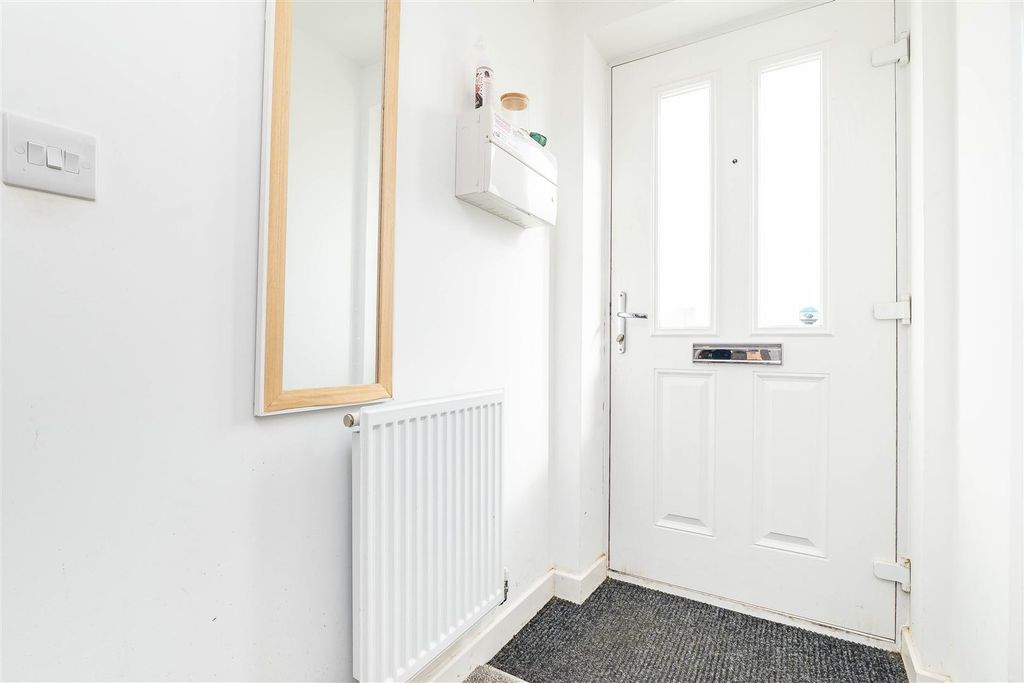 Property photo 3 of 23 Hall