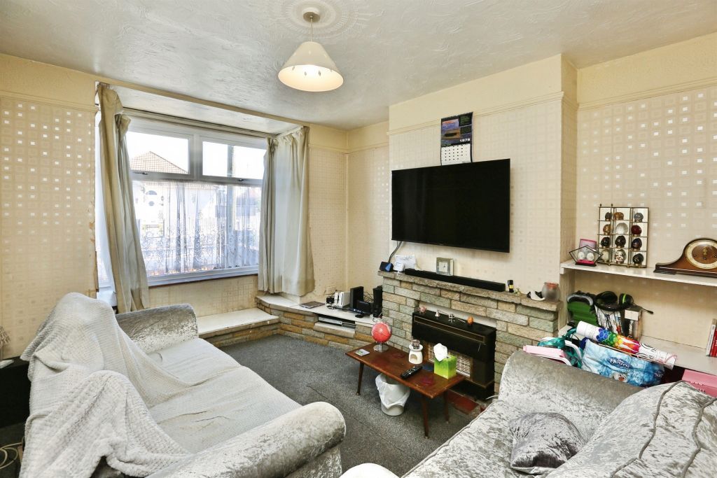 Property photo 3 of 9