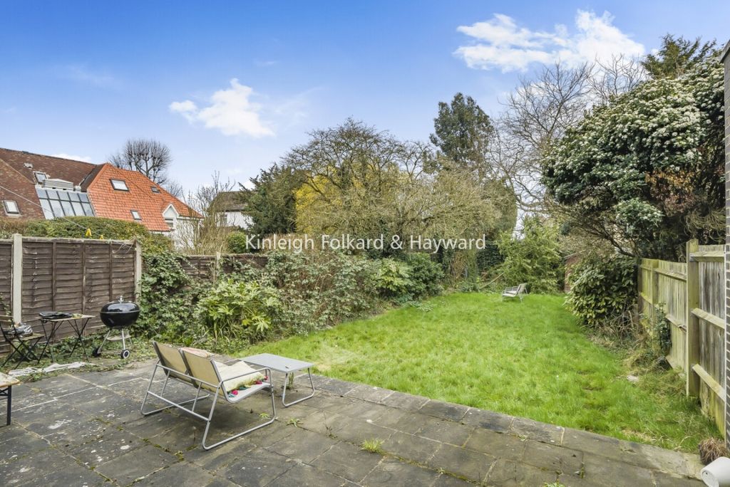 Property photo 3 of 15 E3247c37-70Ff-4522-8