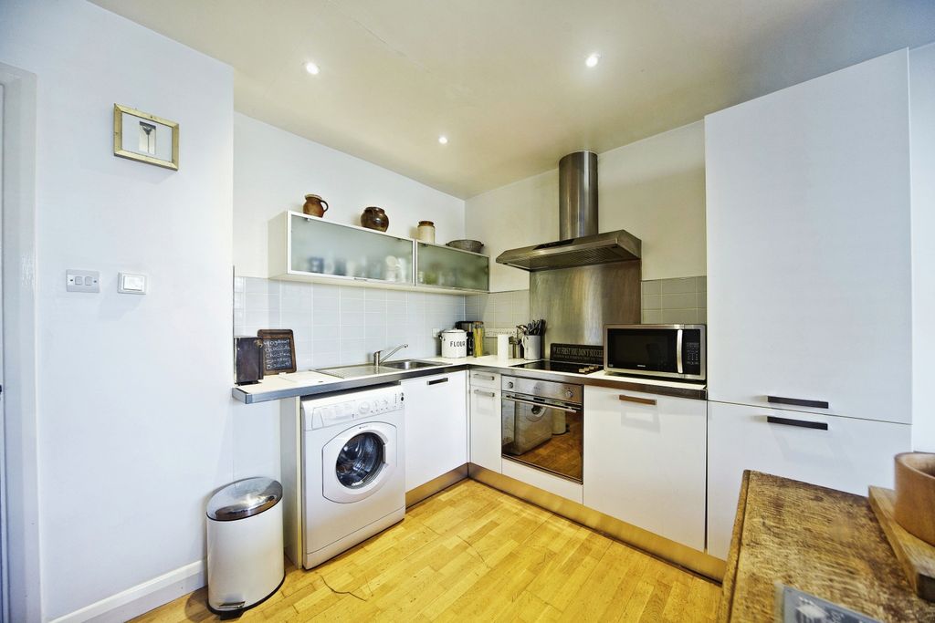 Property photo 3 of 15 Photography