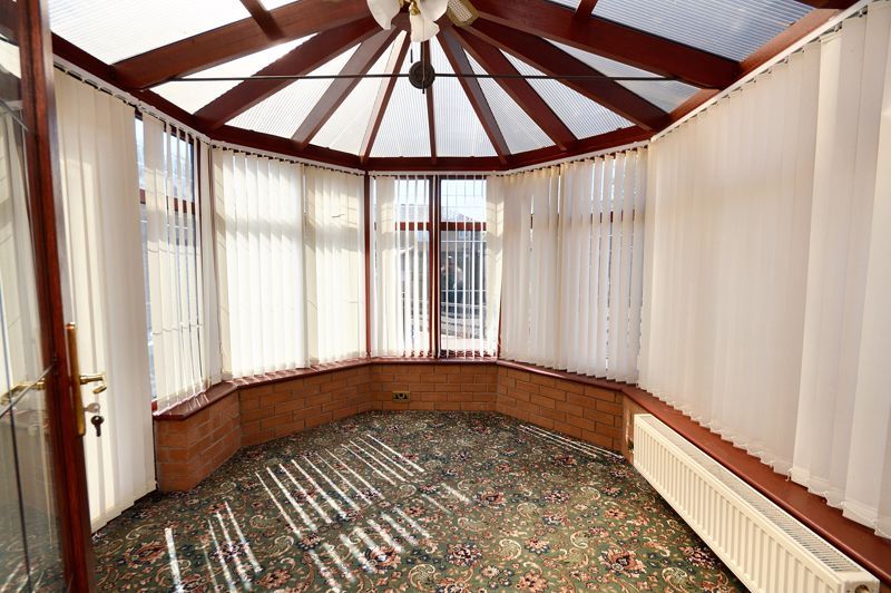 Property photo 3 of 13 Conservatory