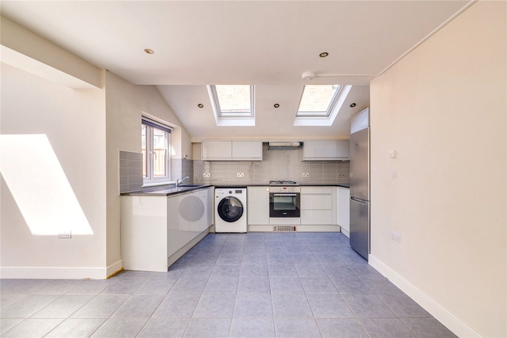 Property photo 2 of 16 Kitchen