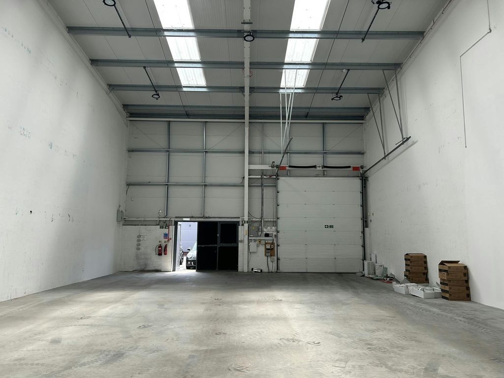 Property photo 3 of 11 4.Jpg