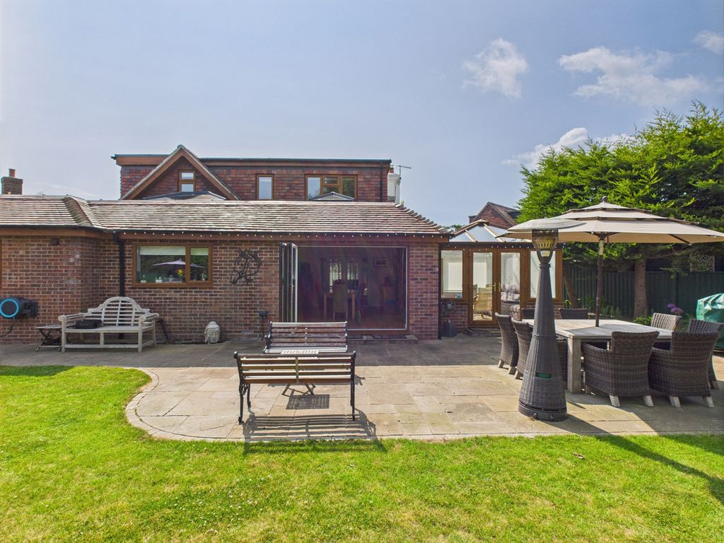 Property photo 2 of 33