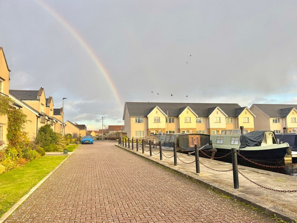 Property photo 2 of 22