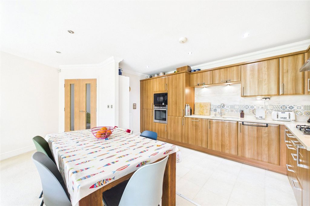 Property photo 3 of 13 Picture No. 04
