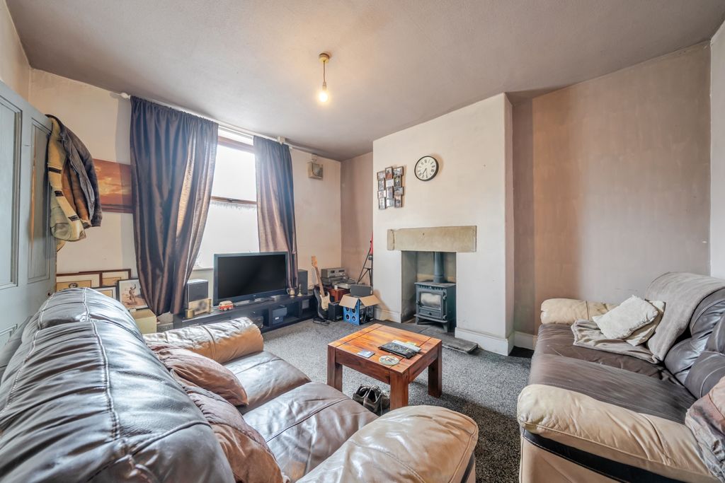 Property photo 3 of 9 1463507-17-6A05E5d96B4B6