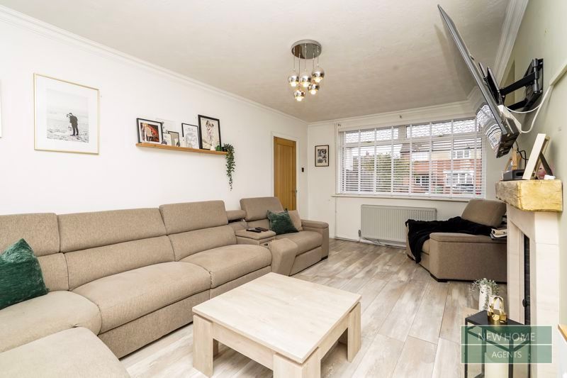 Property photo 3 of 18 Photo 7