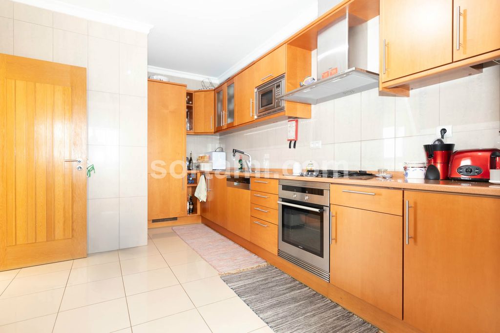 Property photo 3 of 45
