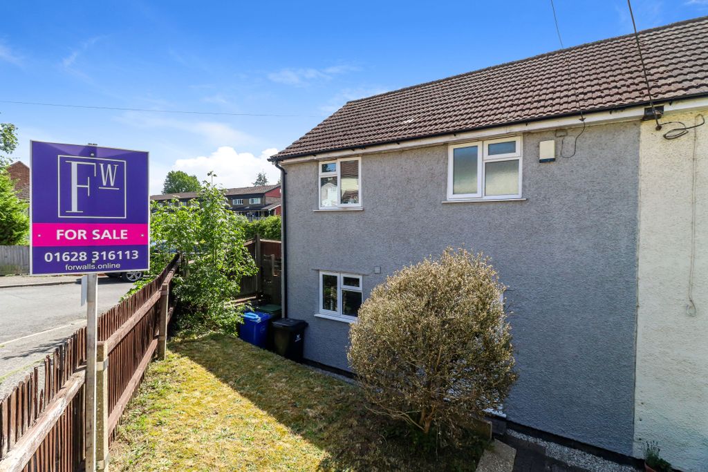 Property photo 2 of 19