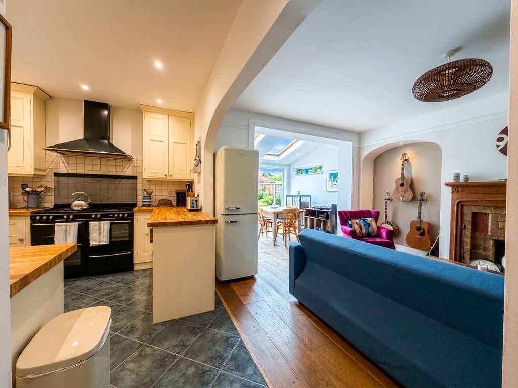 Property photo 2 of 23 Open Plan Kitchen