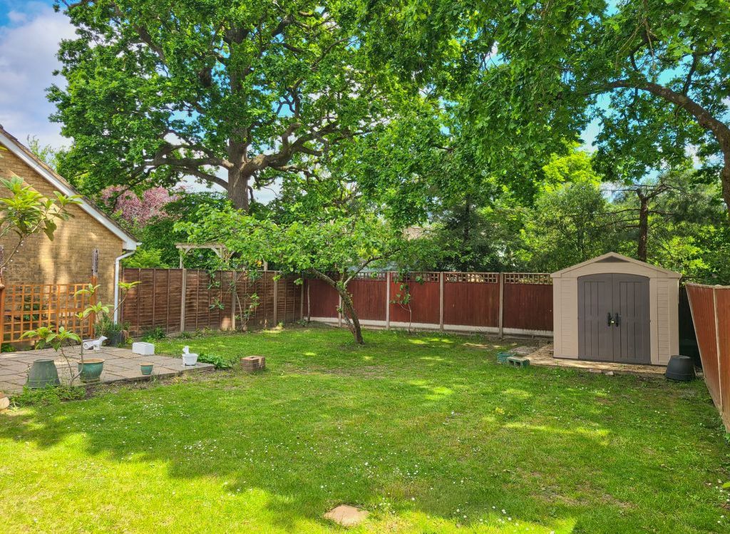 Property photo 2 of 28