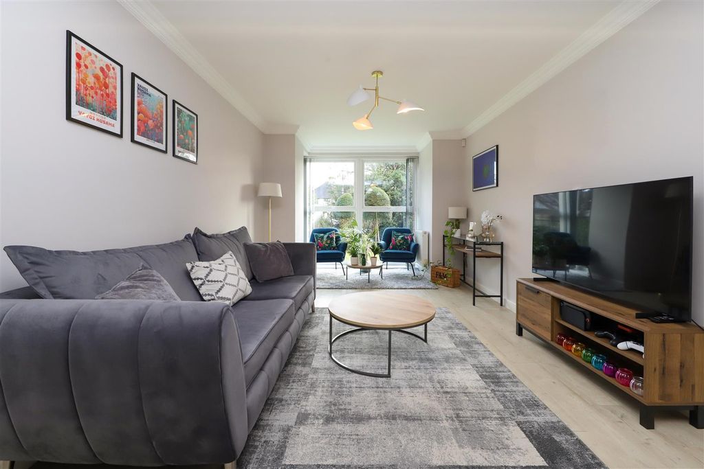 Property photo 2 of 17 Living Room