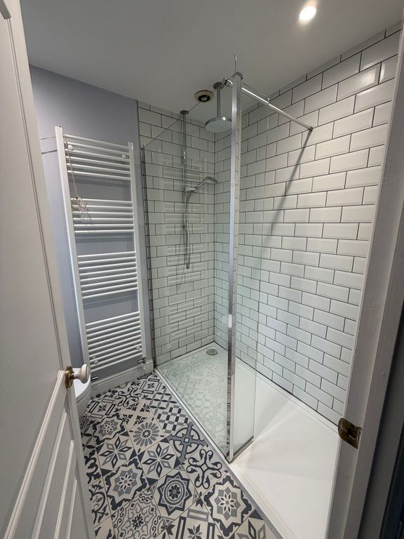 Property photo 2 of 33 Photo 3