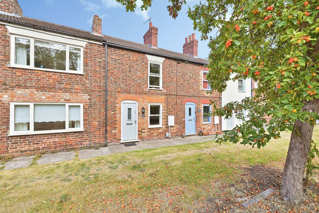 Property photo 1 of 16