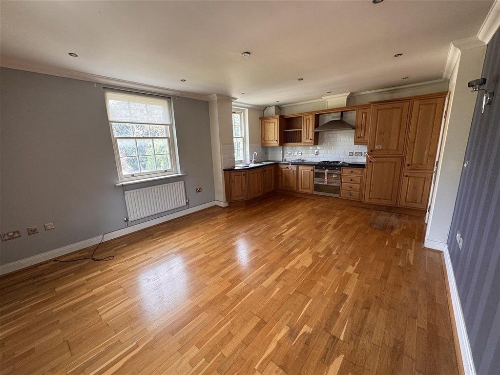 Property photo 1 of 9 Open Plan Kitchen Diner