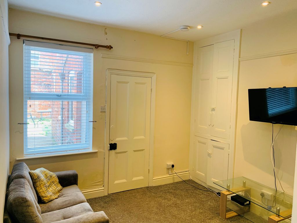 Property photo 3 of 8