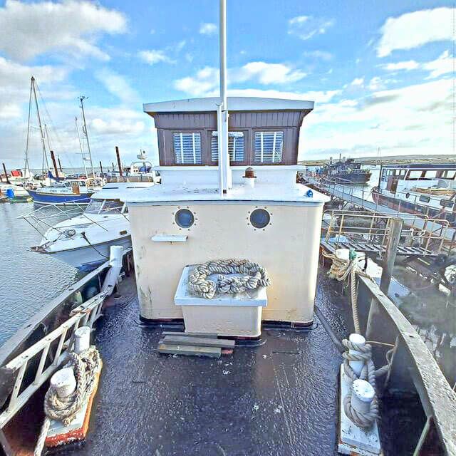 Property photo 2 of 11