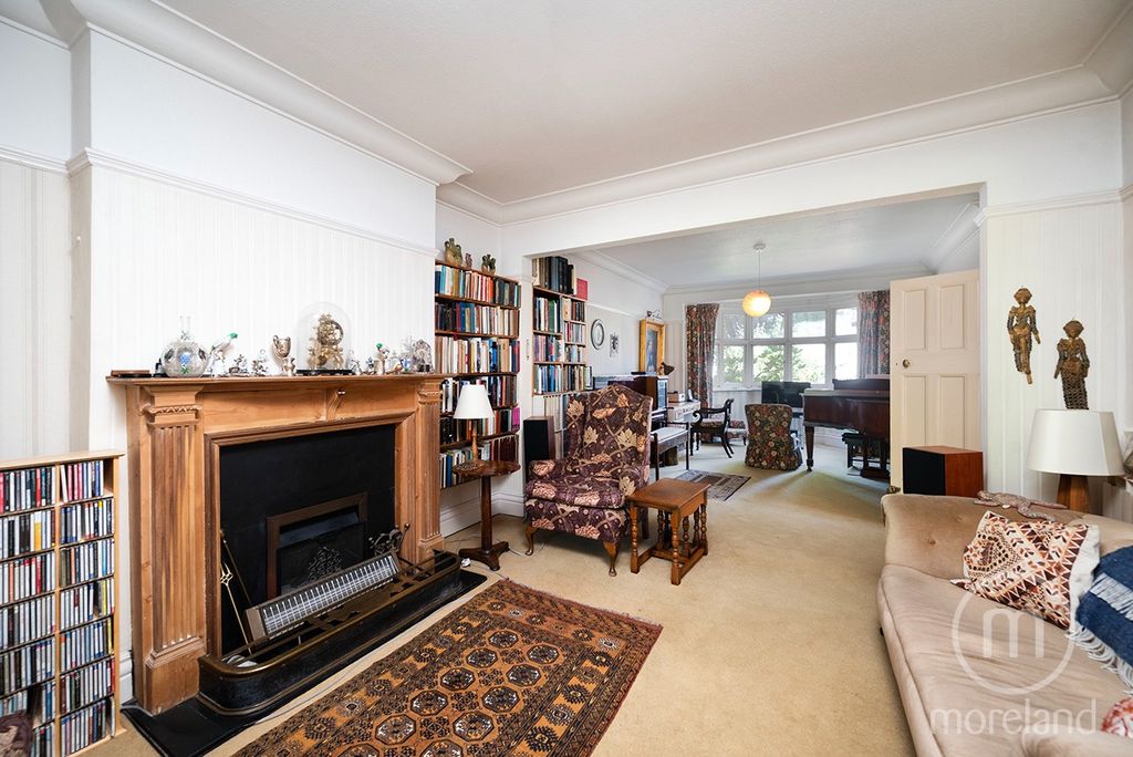 Property photo 3 of 18 5133415