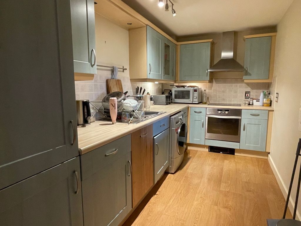 Property photo 3 of 10 Photo 04