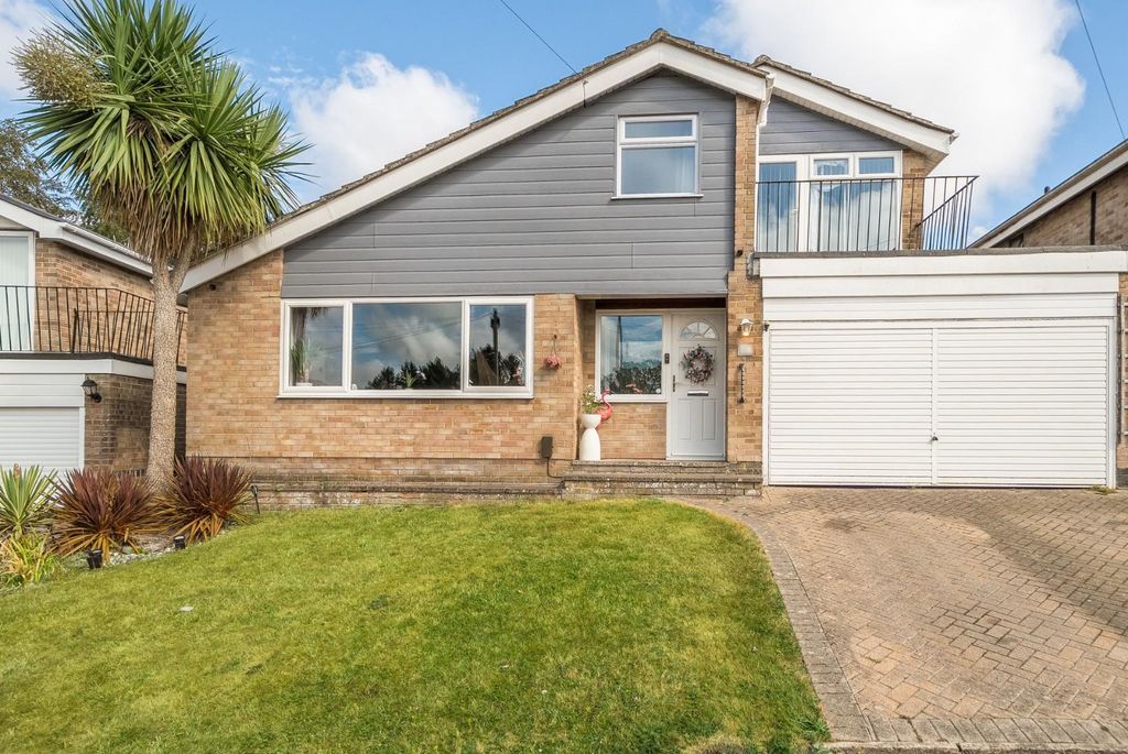 Property photo 1 of 19 1501505-40-6A720d8d6996A_Cropped.Jpg