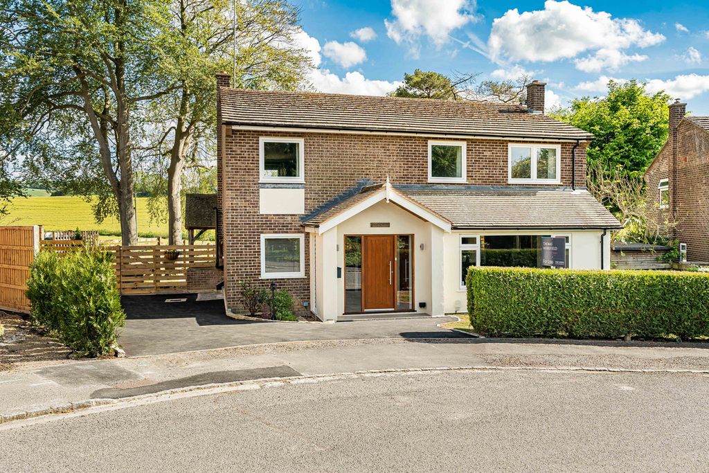 Property photo 1 of 39