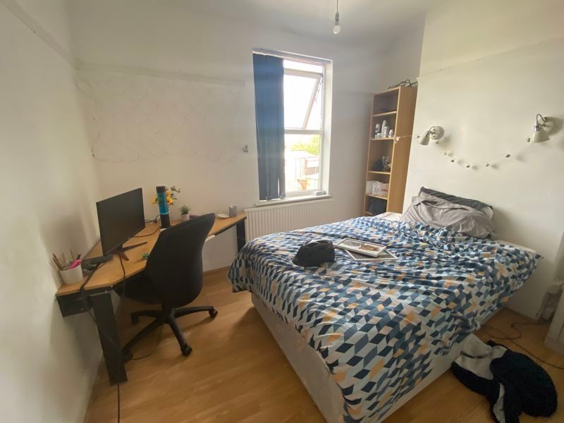 Property photo 3 of 10 Photo 21