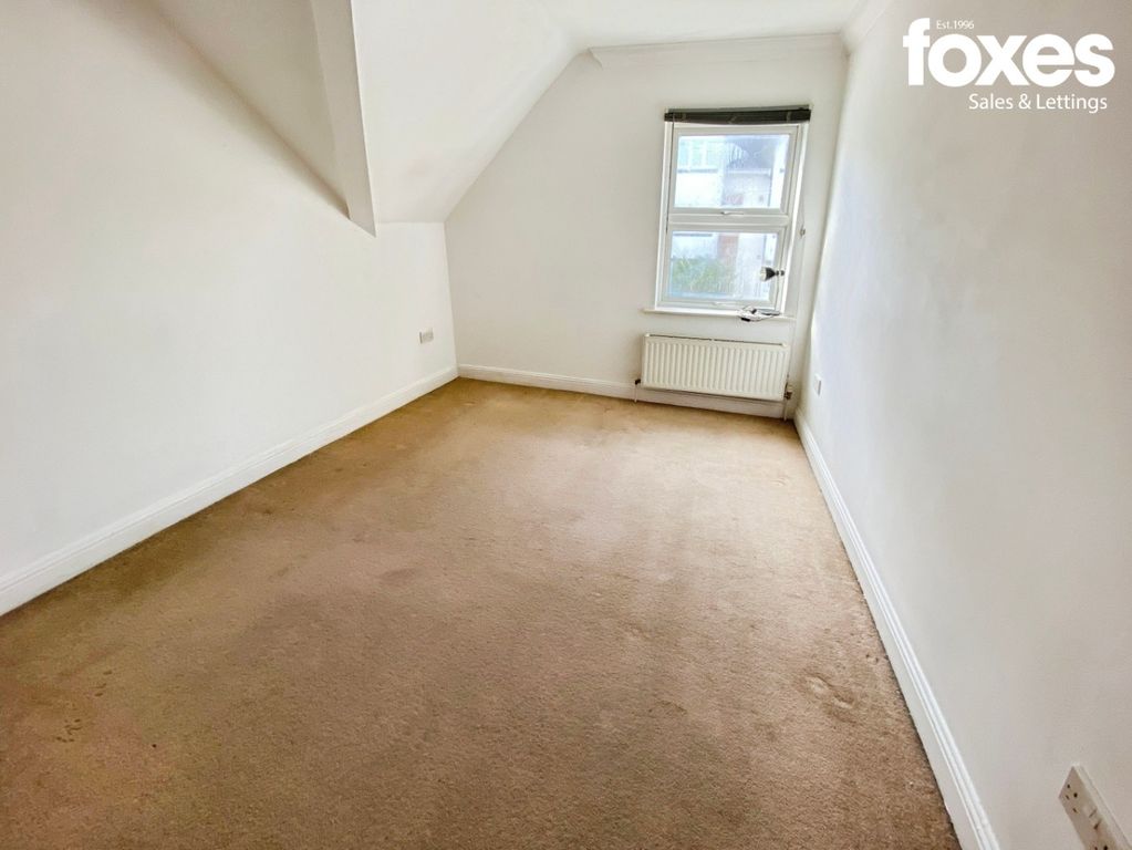 Property photo 3 of 8 5322293