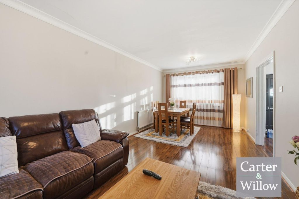 Additional image 9 of 3 bed end terrace house for saleWinding Way, Dagenham RM8