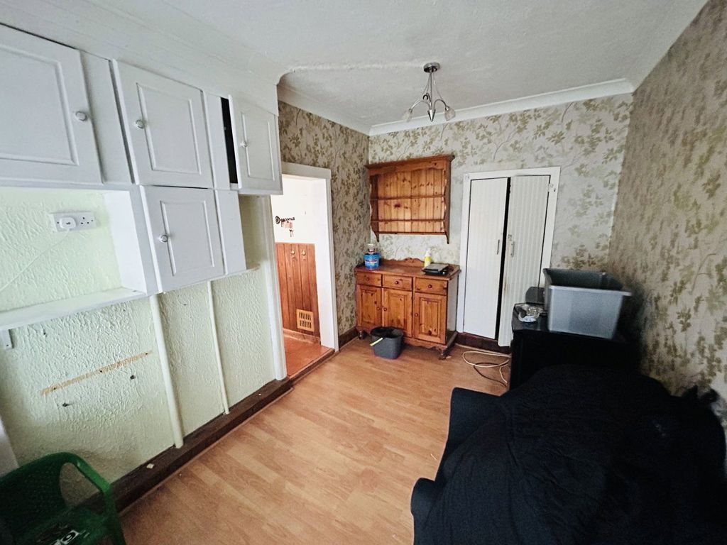 Property photo 2 of 4