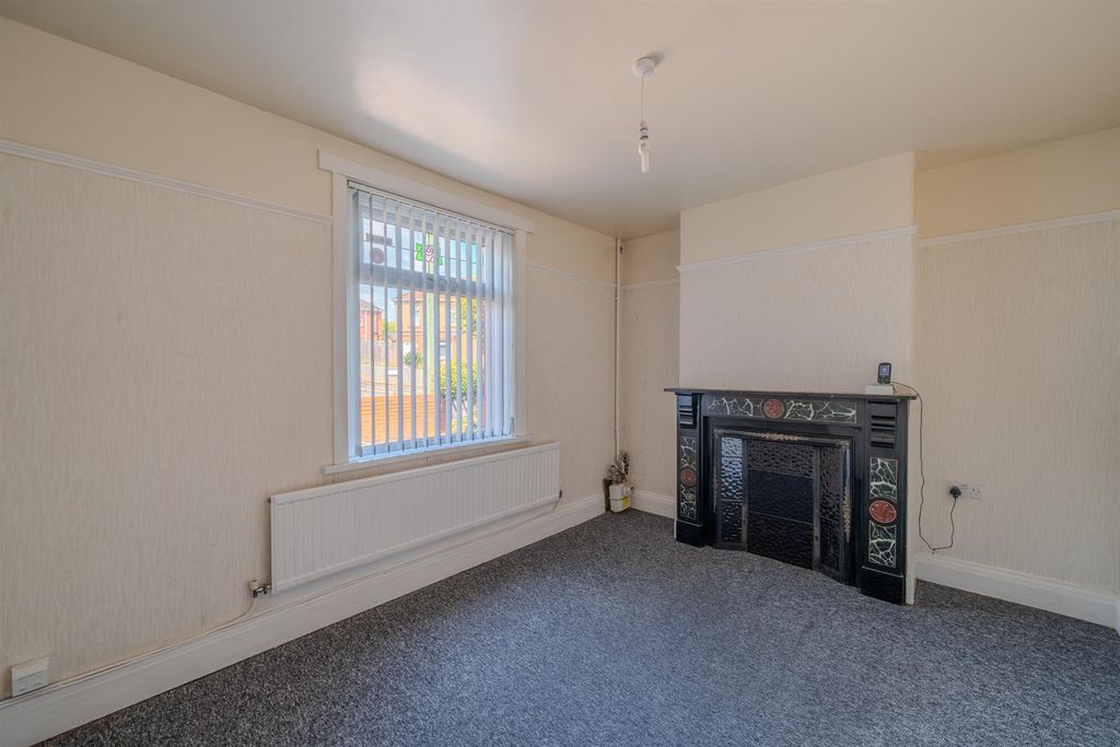 Property photo 3 of 25 55 Cocker Avenue-8.Jpg