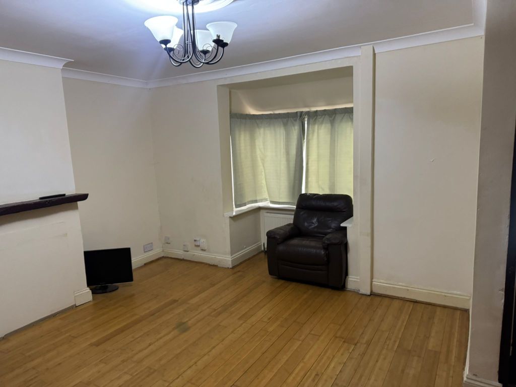 Property photo 3 of 5