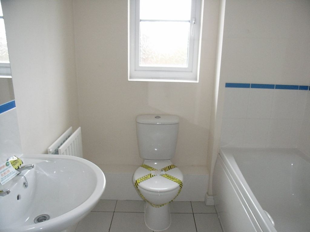 Property photo 3 of 6 Img_405_3_Original