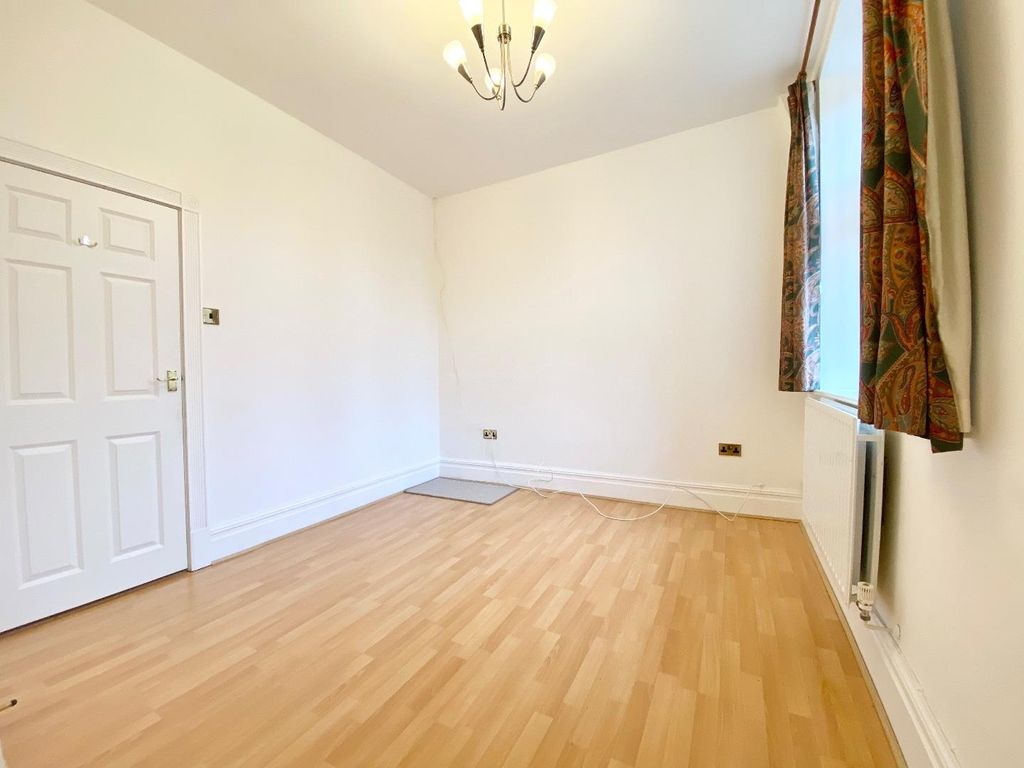 Additional image 13 of 3 bed flat for saleThe Woodlands, Meltham, Holmfirth HD9