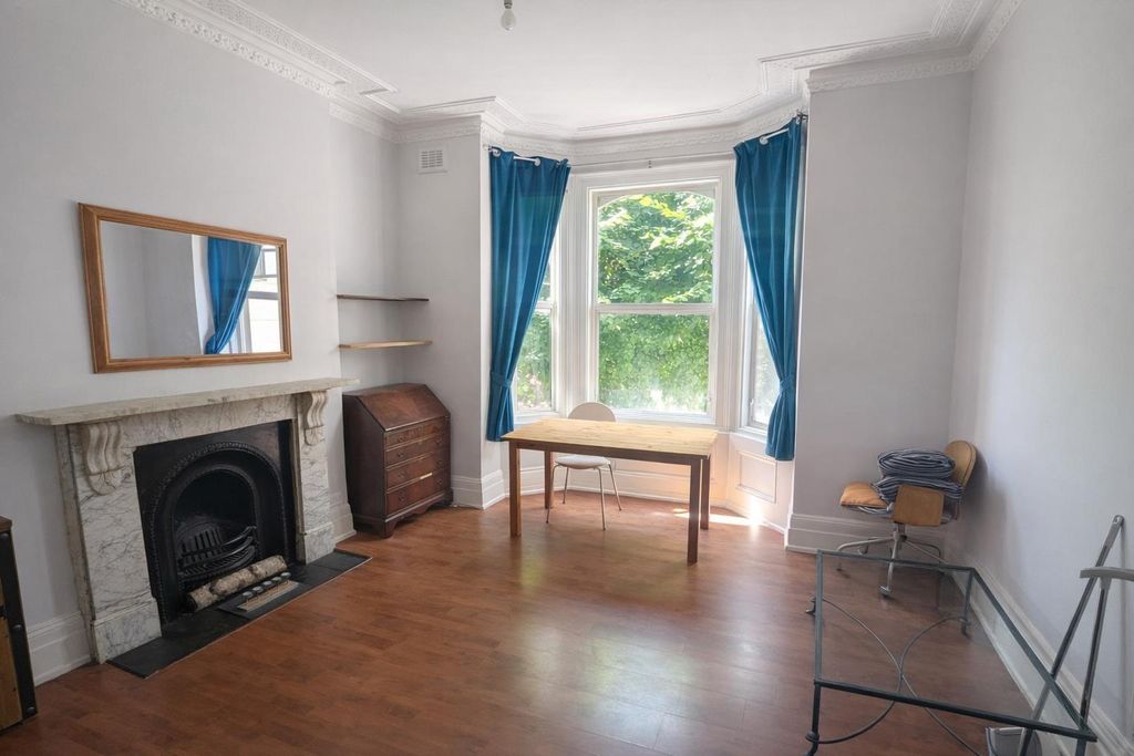 Property photo 1 of 4 8Vmd-080Rk-Clw8Lcffqaa.Jpeg