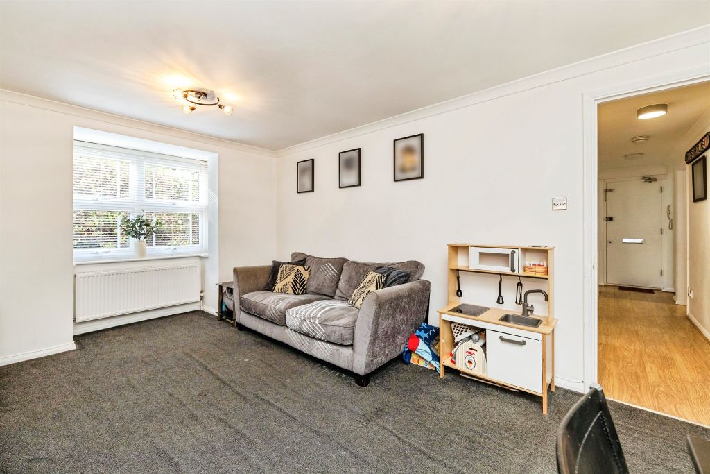 Property photo 3 of 16