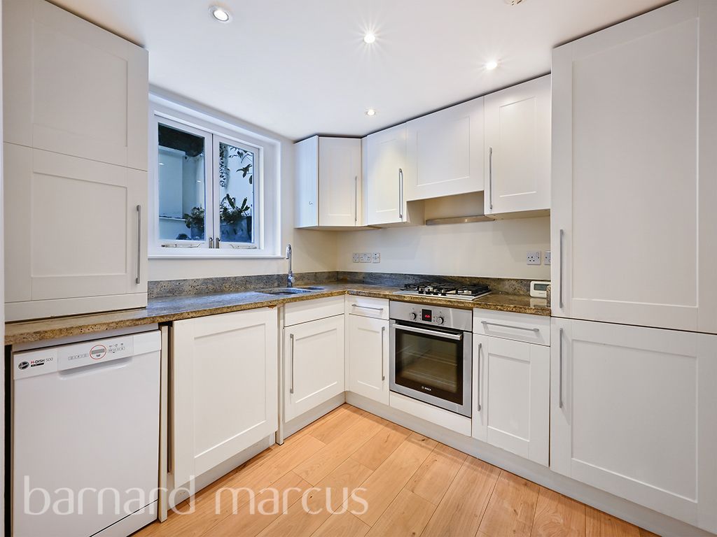 Property photo 2 of 7 Kitchen