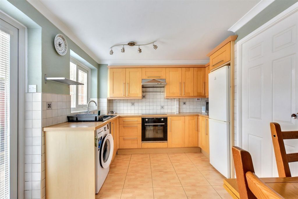 Property photo 3 of 17 Kitchen_1.Jpeg