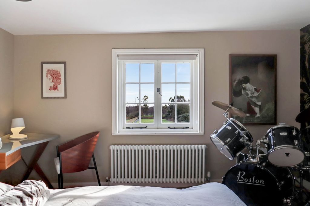 Additional image 26 of 5 bed semi-detached house for saleHampton Court Road, East Molesey KT8