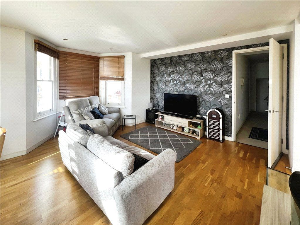 Property photo 1 of 8 Picture No. 04
