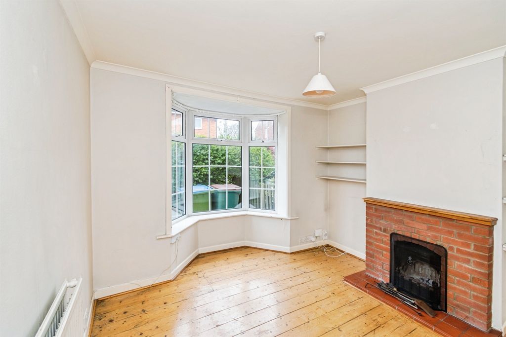 Property photo 2 of 19