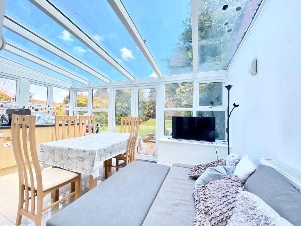 Property photo 2 of 16 Image