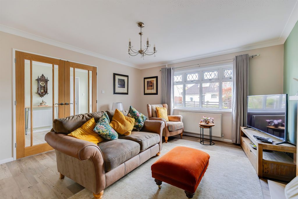 Property photo 2 of 19