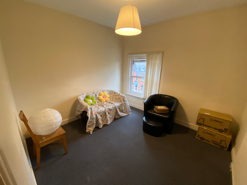 Property photo 3 of 6