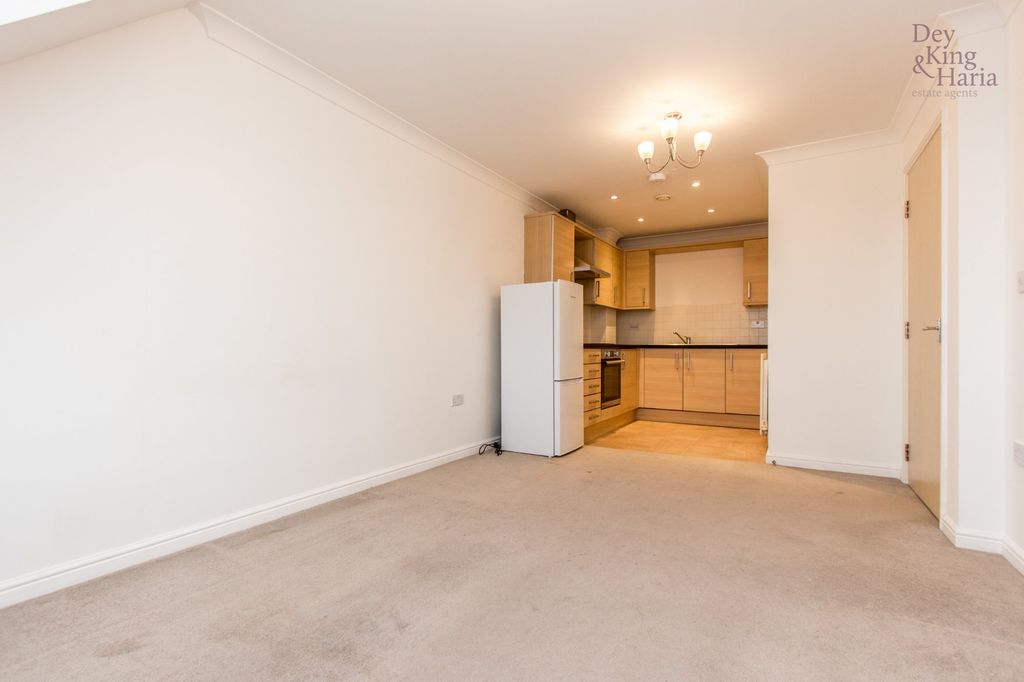 Property photo 3 of 10 Photo 03