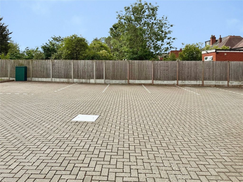 Property photo 2 of 12 Parking To Rear