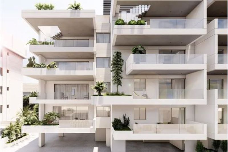 Property photo 3 of 10 Balconies - Artist