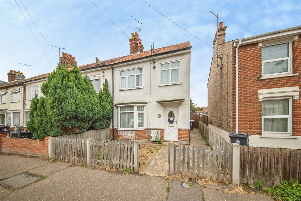 Property photo 1 of 16