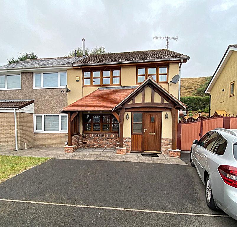 Property photo 2 of 41